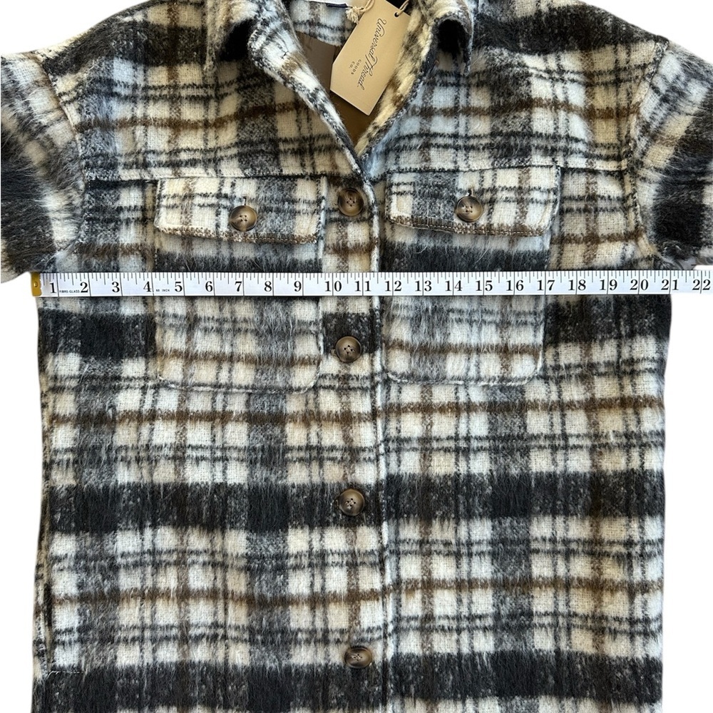 Universal Thread Wool Blend Plaid Shacket – Tan Black – XS NWT - Picture 4 of 6